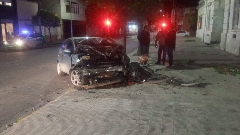 Fuerte accidente en Chiclana y 25 de Mayo