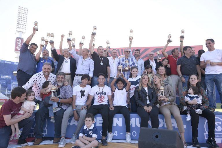 Campeones de Vélez de 1995 (Foto:Twitter Vélez)