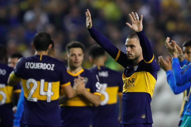 La despedida de Nández con la camiseta de Boca. Foto: EFE/ Juan Ignacio Roncoroni