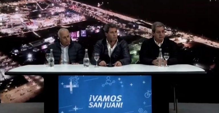 Uñac, junto a Marcelo Lima (ex vicegobernador) y Roberto Gattoni (el actual vice).