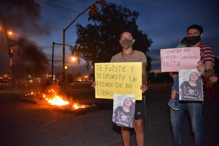 "Si usted le pedía un favor, ella estaba", la recordaron los vecinos, que piden justicia.