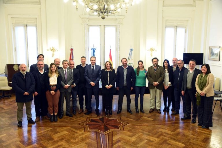 Zapatero visitó la ciudad para hablar sobre la reforma constitucional.