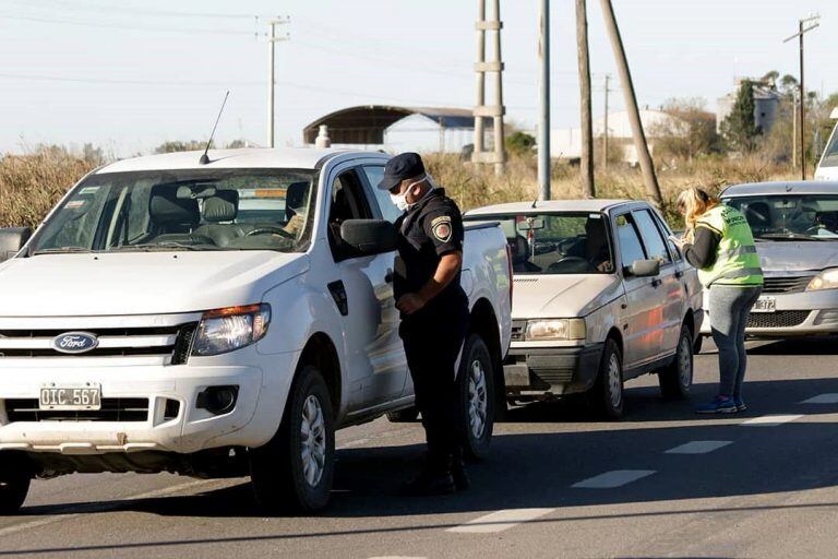 Controles en Arroyito sobre Ruta 19