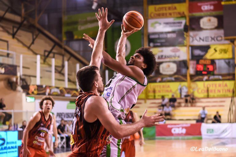 San Martín perdió ante Atenas.