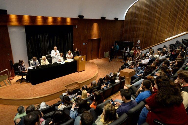 Estela de Carlotto visitó la UNLP durante la mañana del miércoles