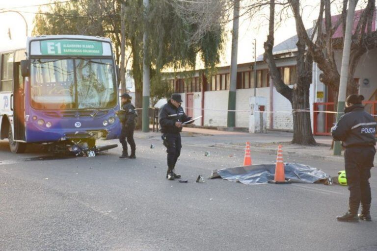 Iban dos pasajeros abordo, pero uno huyó despavorido.