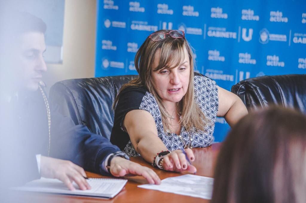 En la reunión, se planificó  intervenciones conjuntas entre la Armada y la Municipalidad de Ushuaia, donde se realizarán trabajos de corte de pasto, limpieza, reubicación de especies arbóreas y pintura,  entre otros.