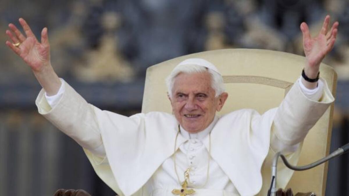 Los líderes del mundo despiden a Benedicto XVI: “Trabajó con alma e inteligencia por un mundo fraterno”