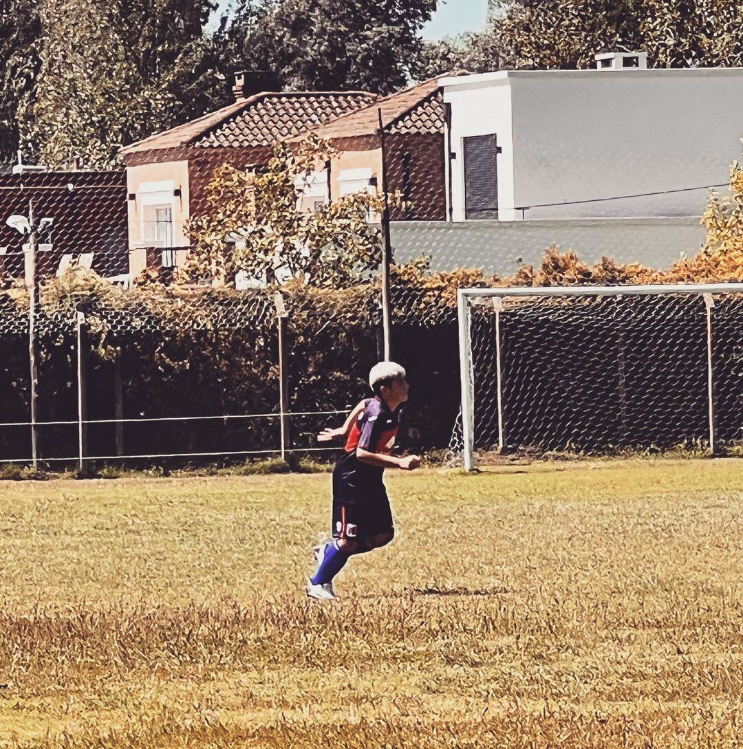 Gianinna Maradona, emocionada por el debut de su hijo en las inferiores de Tigre