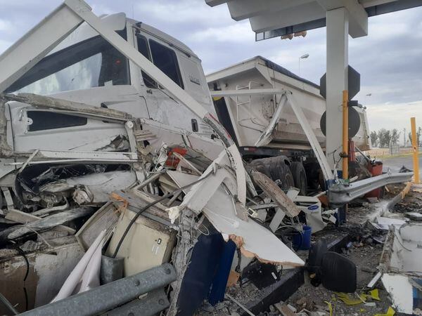 Choque en el peaje de Devoto