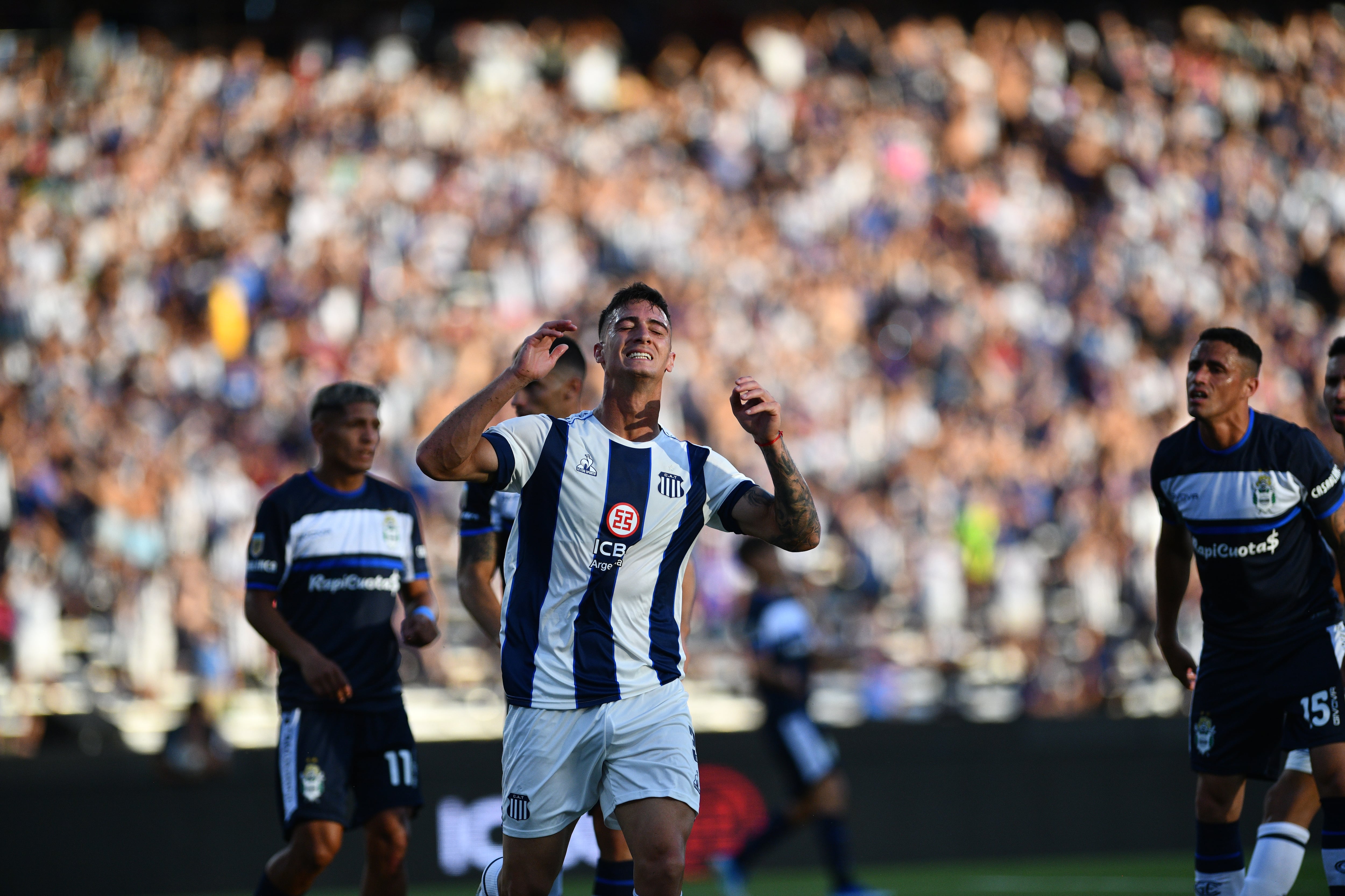 Talleres recibe a Gimnasia y Esgrima la Plata por la primera fecha de la Copa de la Liga. (Pedro Castillo / La Voz)