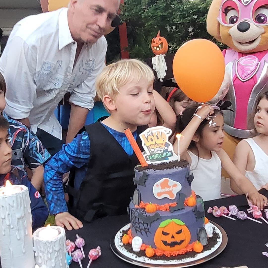 Disfraces y show en vivo: la increíble fiesta de cumpleaños de Mirko, el hijo de Marley