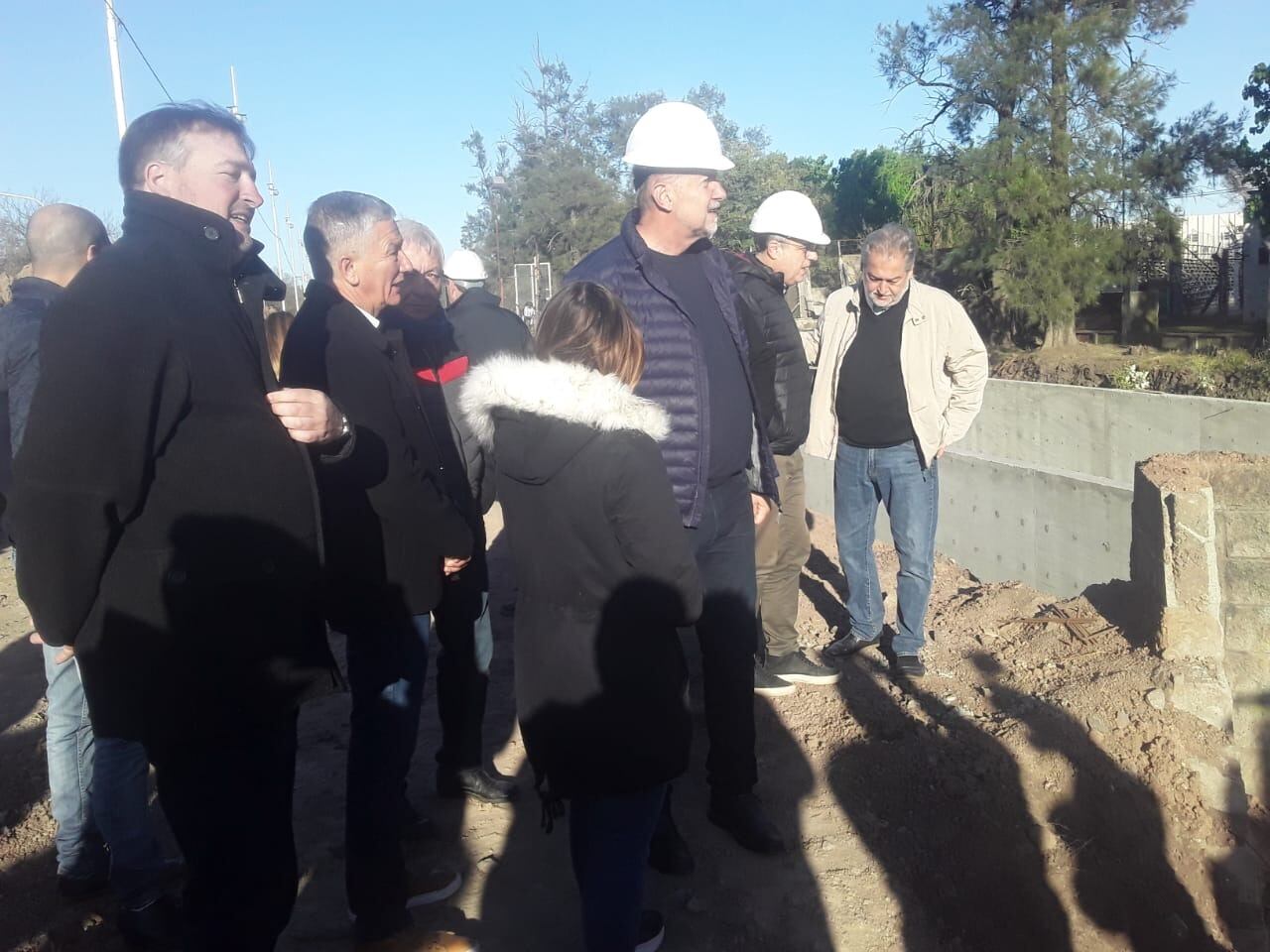 Omar Perotti recorrió obras junto al intendente de Rafaela, Luis Castellano.