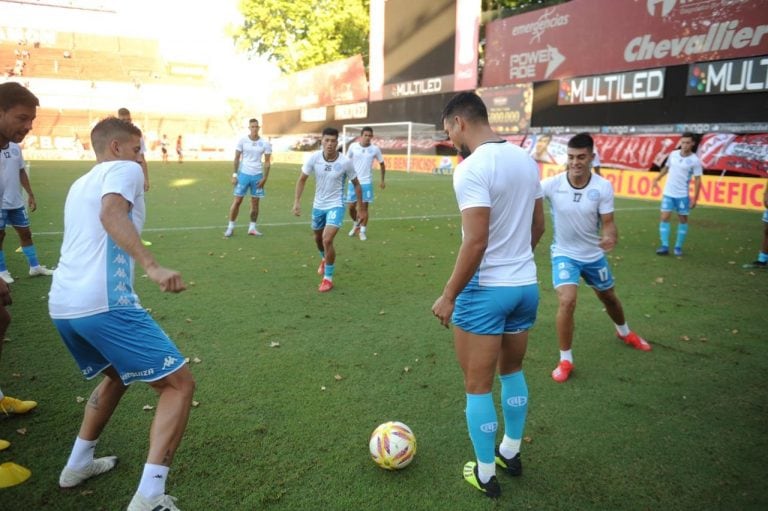 Belgrano entrando en calor antes de visitar a Argentinos Juniors.