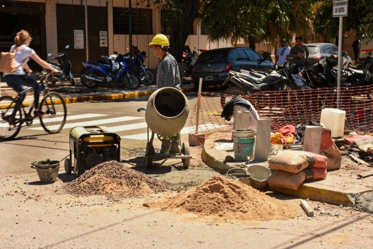 El secretario de Obras Públicas Diego Arévalo anticipó que se hará una tarea similar en calles Ayacucho, Santa María de Oro y Pellegrini.