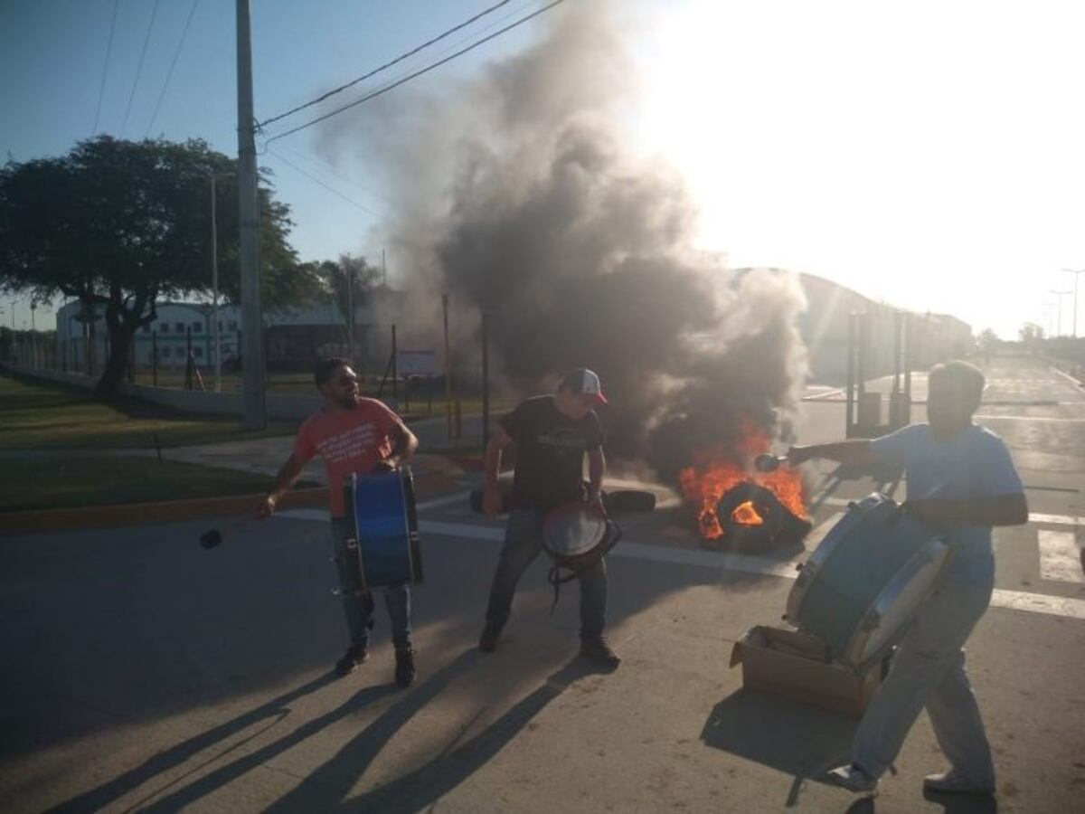 El STIA Arroyito cortó el ingreso y egreso de la firma Dulcor