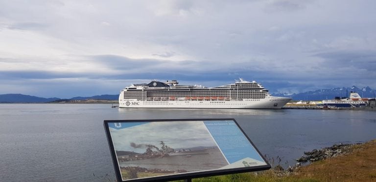 MSC Magnífica en Ushuaia.