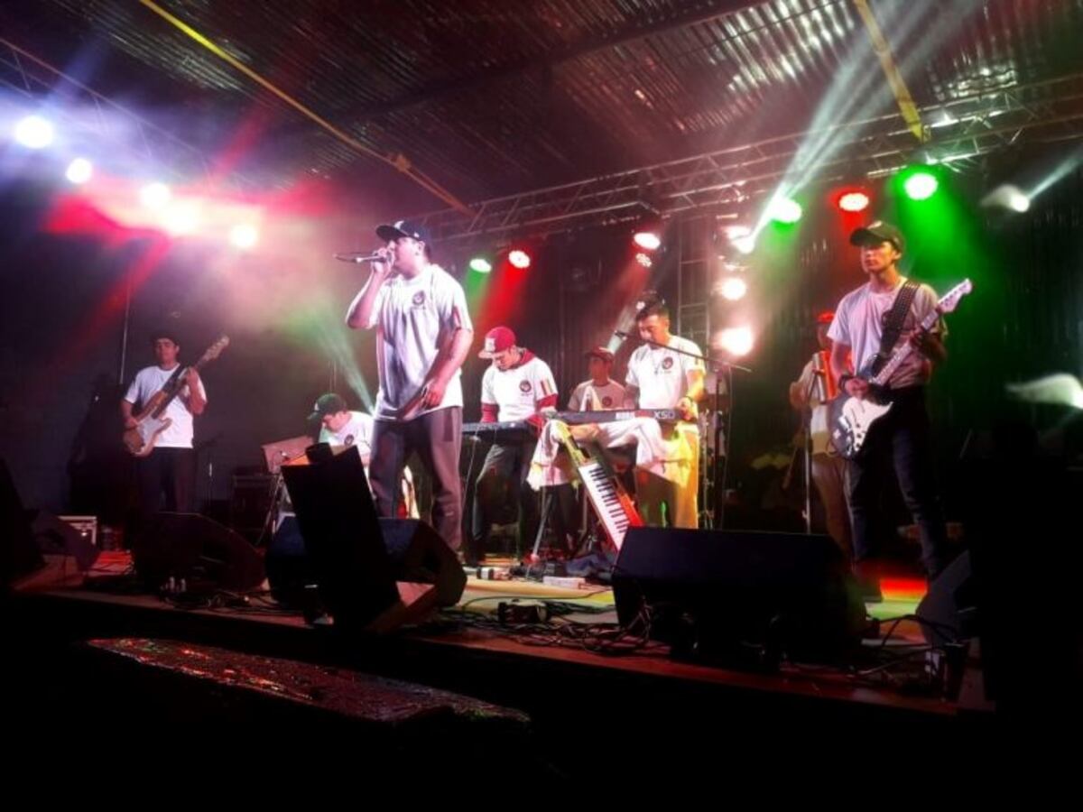 Alta Locura presentó su material discográfico Revolución