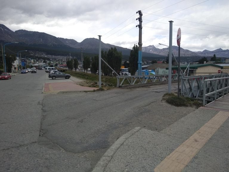 Puente cortado en Ushuaia.