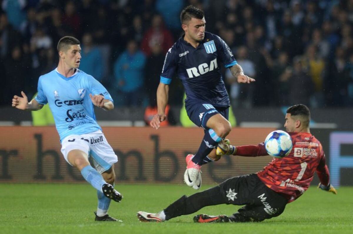 Lluvia de goles: Racing venció 4-1 a Temperley en Avellaneda
