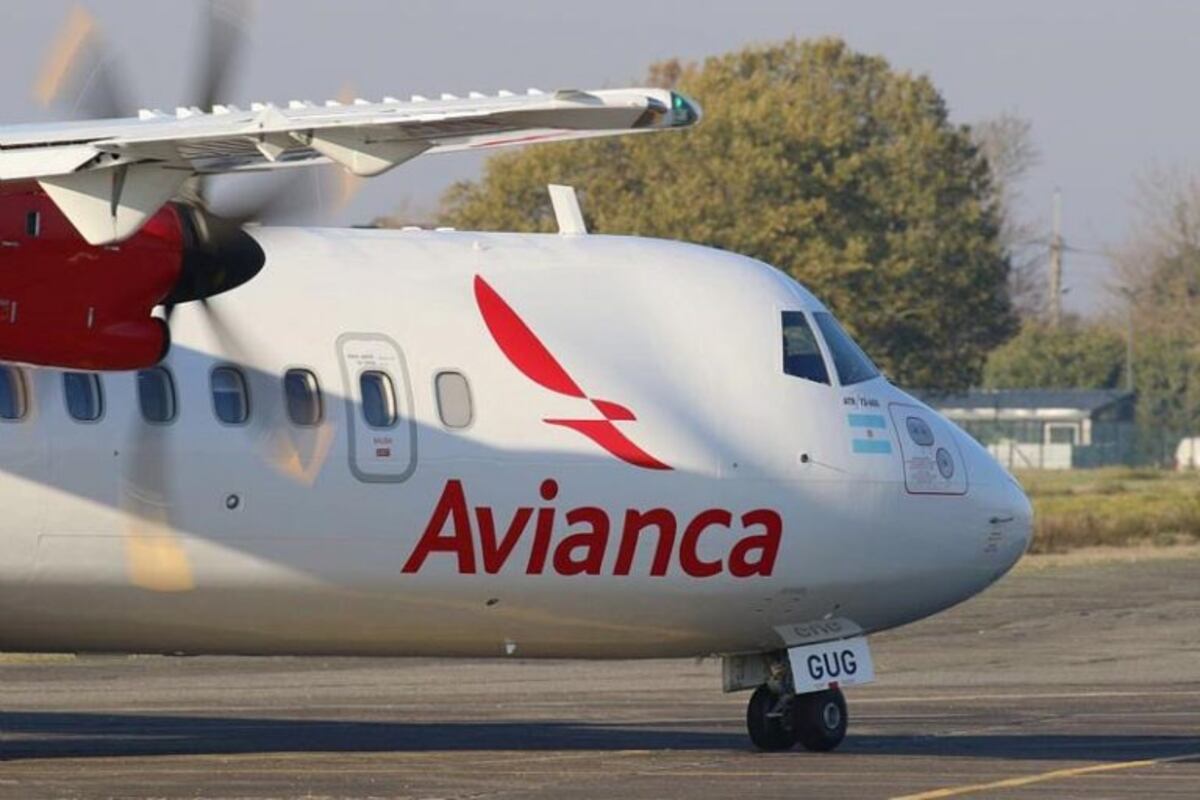 Avianca Argentina deja de volar y complica la conectividad del Aeropuerto de Sauce Viejo