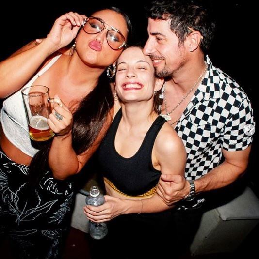 Lamothe y Katia junto a la DJ Mämi (Instagram)