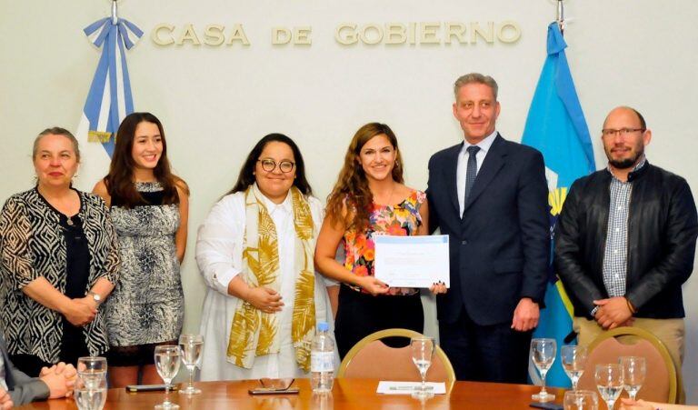 Sala de Situación de Casa de Gobierno en Rawson, tuvo lugar la entrega de certificados para los egresados  de la capacitación “Introducción a la función pública con perspectiva de género”