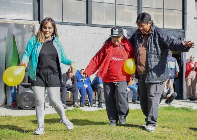 Primer encuentro provincial de adultos mayores en Tolhuin