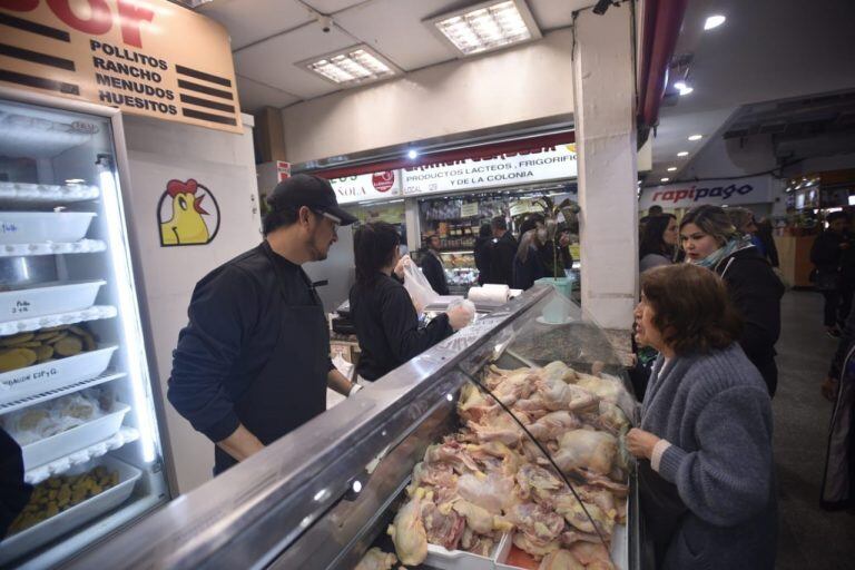 Los Tekis en vivo en el Mercado Norte.