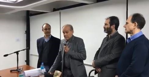 Alejandro Sabella realizó un emotivo discurso durante un homenaje que le hizo la Universidad Nacional de La Plata.