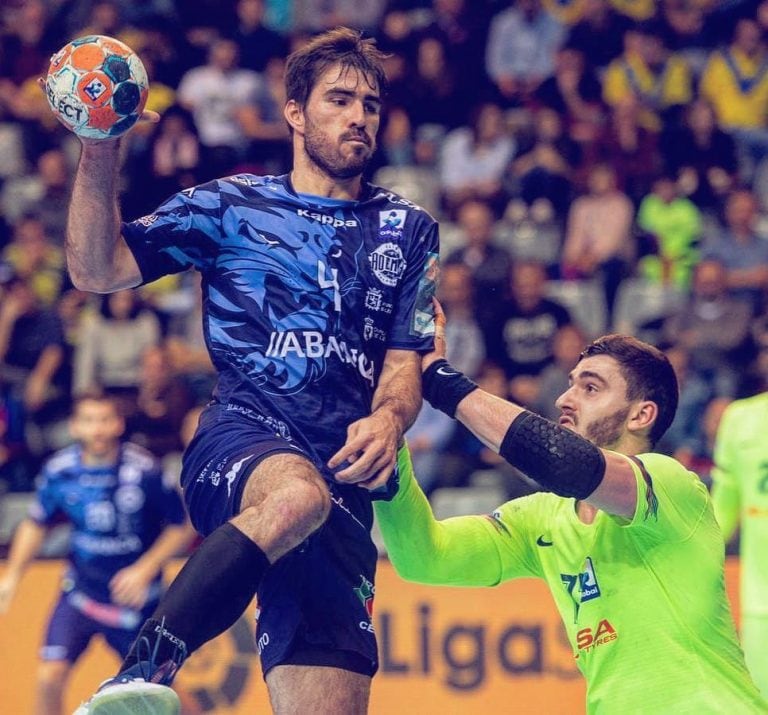 Sebastián Simoneten el Ademar de León. (Foto: Instagram)