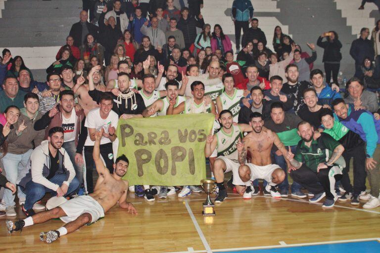 Altense Campeón, reconocimiento a Popi  Beramendi