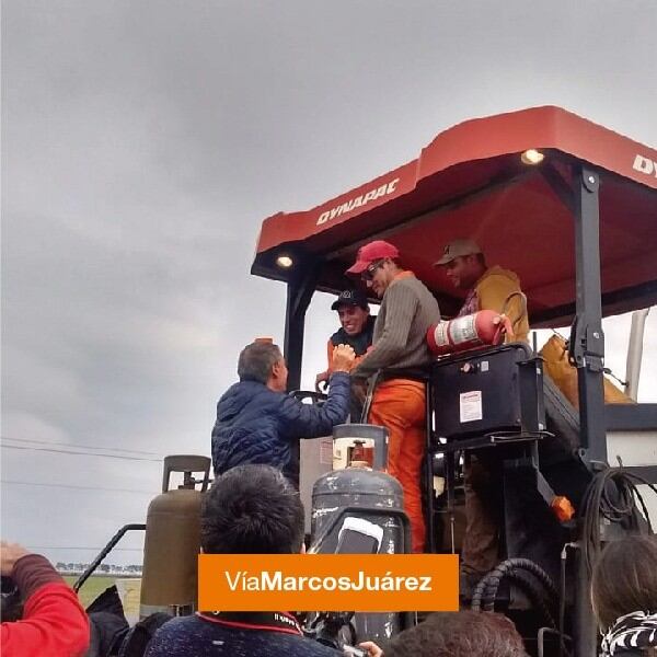 El gobernador visitó la obra de Ruta Provincial N° 12.