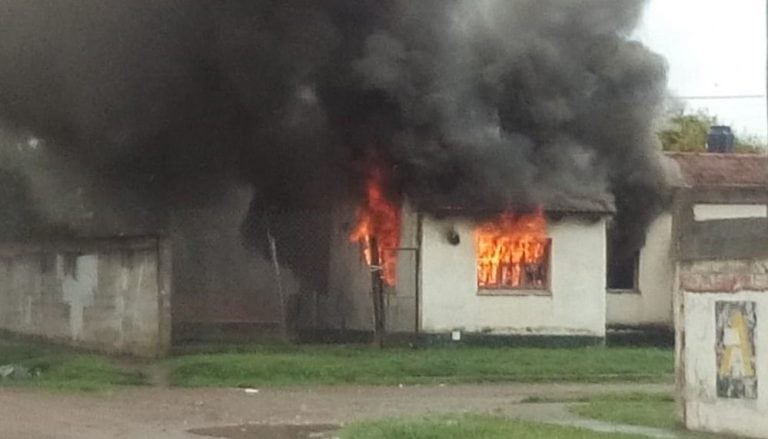 Incendio en Finca Valdivia. (Prensa Policía de Salta)