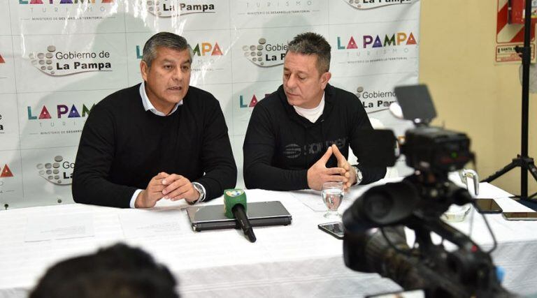 El subsecretario de Deportes junto al presidente de la Federación Pampeana de Gimnasia (Gobierno de La Pampa)