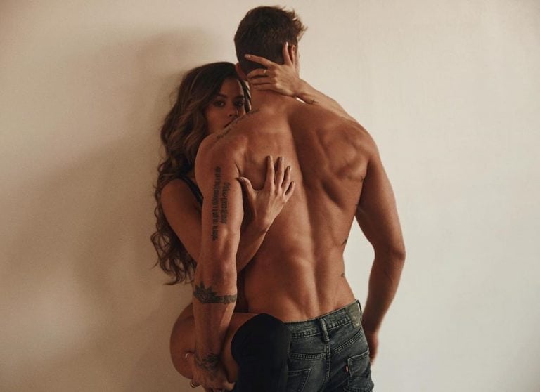 María Del Mar junto a Christian Hogue.