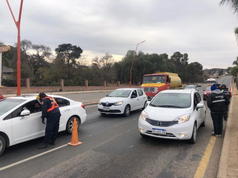 Municipales y Policía trabajarán en conjunto para el cumplimiento de la normativa. (Foto: prensa municipal).