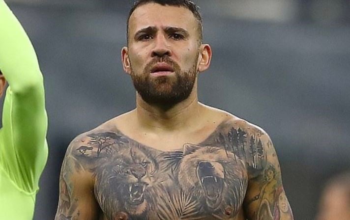 Nicolás Otamendi se tatuó a los personajes de sus series favoritas