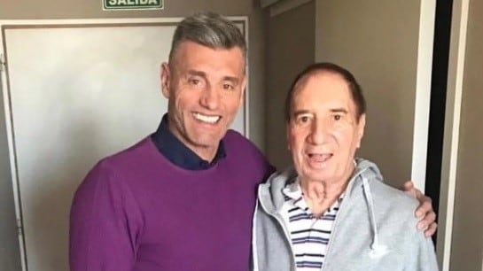 Carlos Bilardo junto a Sergio Goycochea en 2019 (Foto: Twitter/OKGoyco90).