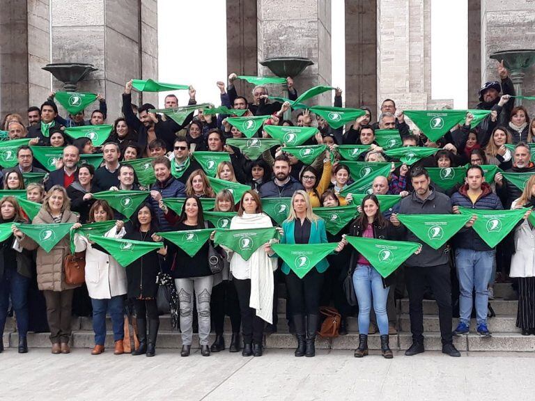 Pañuelazo en el Monumento.