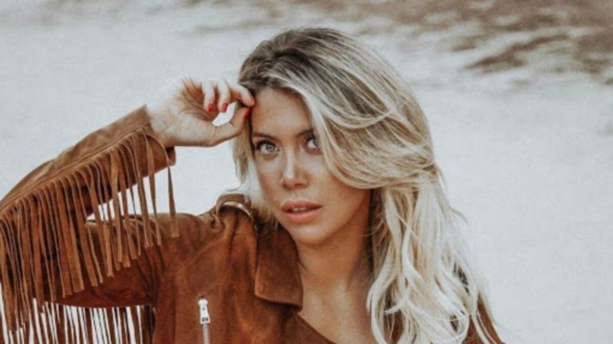 La foto de Wanda Nara con un corpiño transparente que revolucionó Instagram