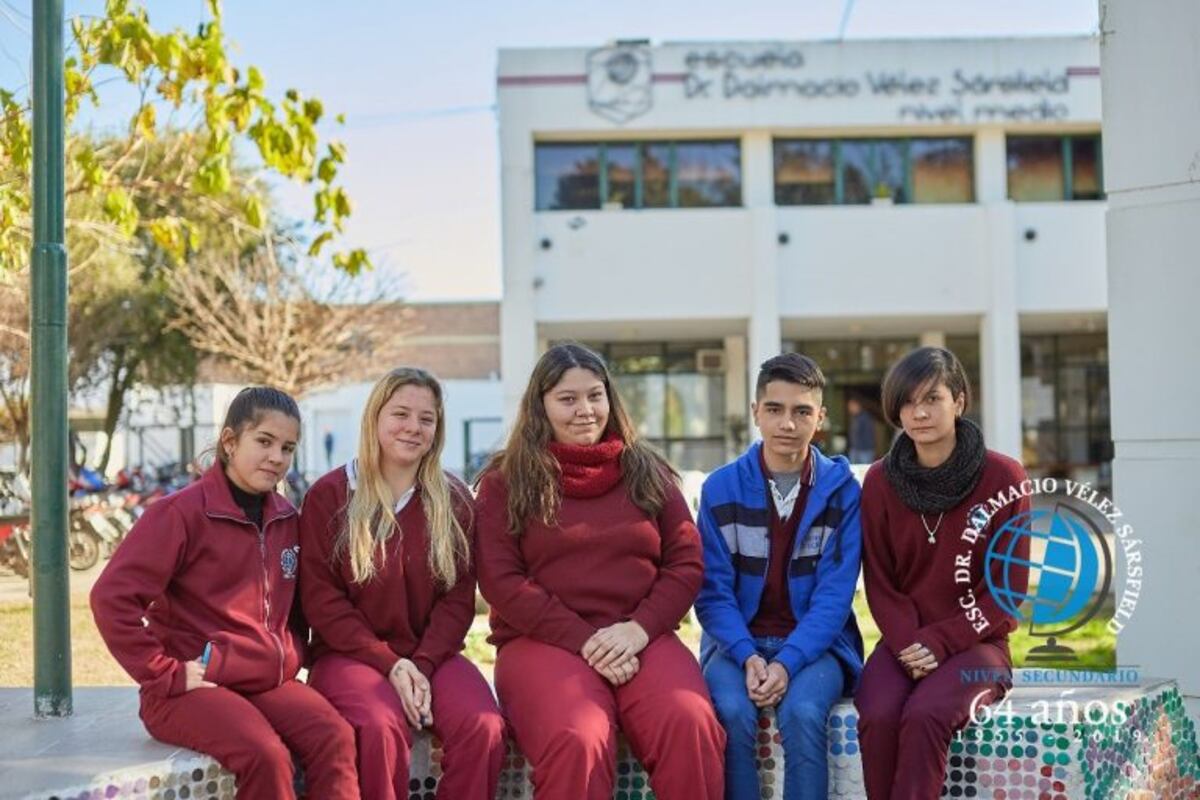 Alumnos de la Vélez lograron el pase a la instancia provincial de la Olimpíada Informática Argentina