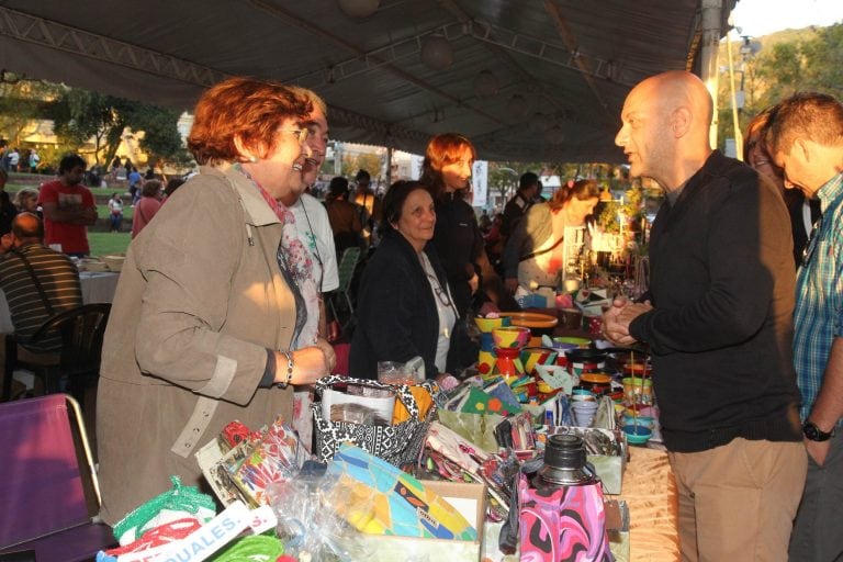 Feria cultural social en Carlos Paz