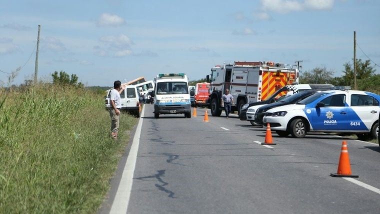 Imágenes del trágico accidente en la ruta 33