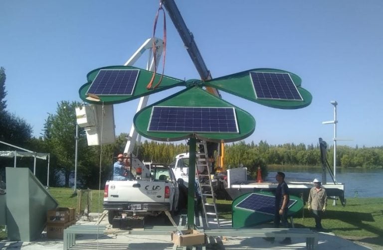 Paneles solares, Paseo de la Costa en Neuquén (web).