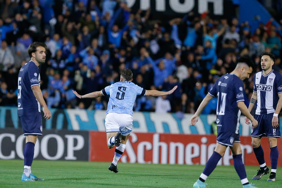 Para festejarlo así. Golazo de Santiago Longo, en una victoria de Belgrano que puede ser decisiva.