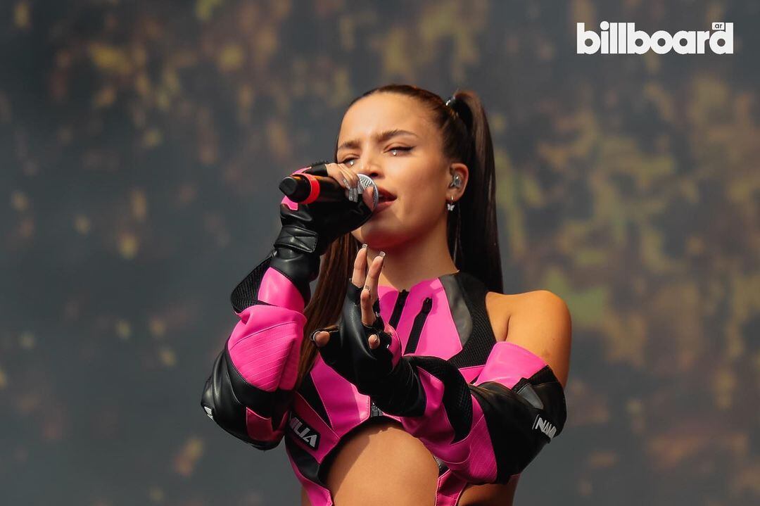 Emilia Mernes la rompió en el Lollapalooza Argentina 2022