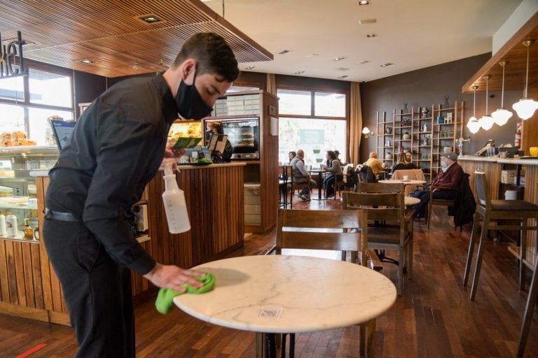 Bares y restaurantes en la Costa. 