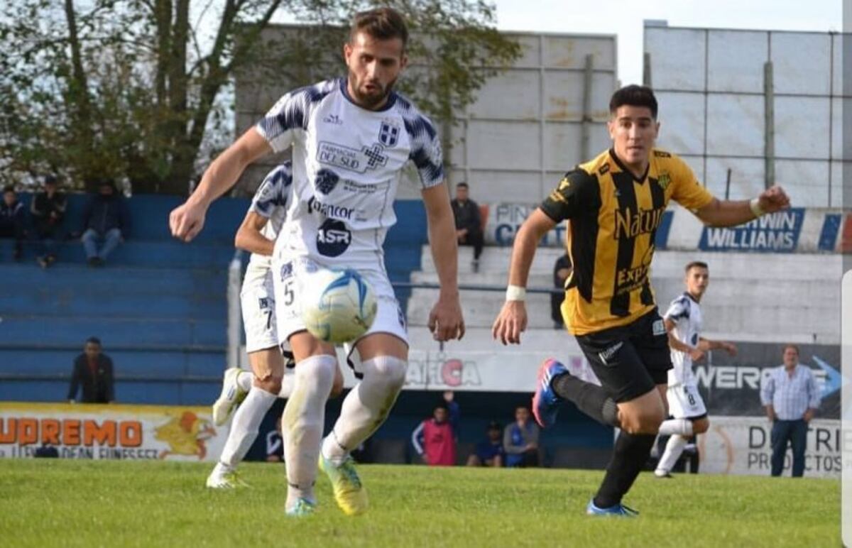 Atenas de Río Cuarto perdió en la final de ida del Regional Amateur