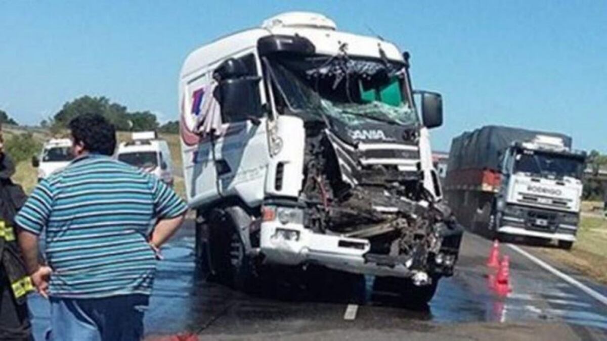 Dos muertos y seis heridos en un choque en cadena en la ruta 34